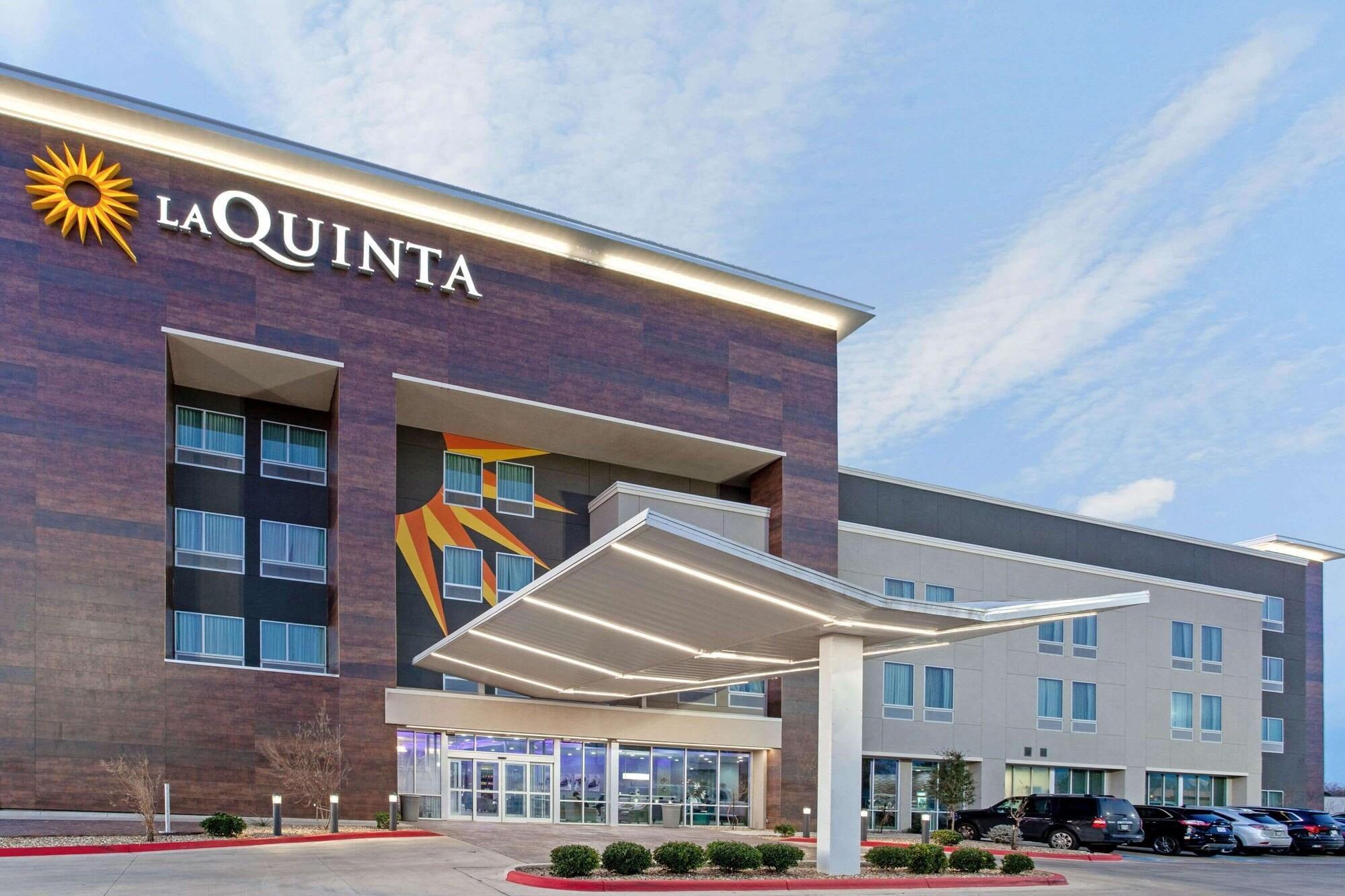 La Quinta By Wyndham Lubbock South Hotel Exterior foto